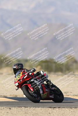 media/Dec-04-2025-Racers Edge (Thu) [[5ebc9f124d]]/3-B Group/1-Session 1 (Turn 7)/